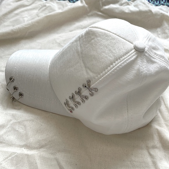 Ring Decor Baseball Cap white - Picture 2 of 3